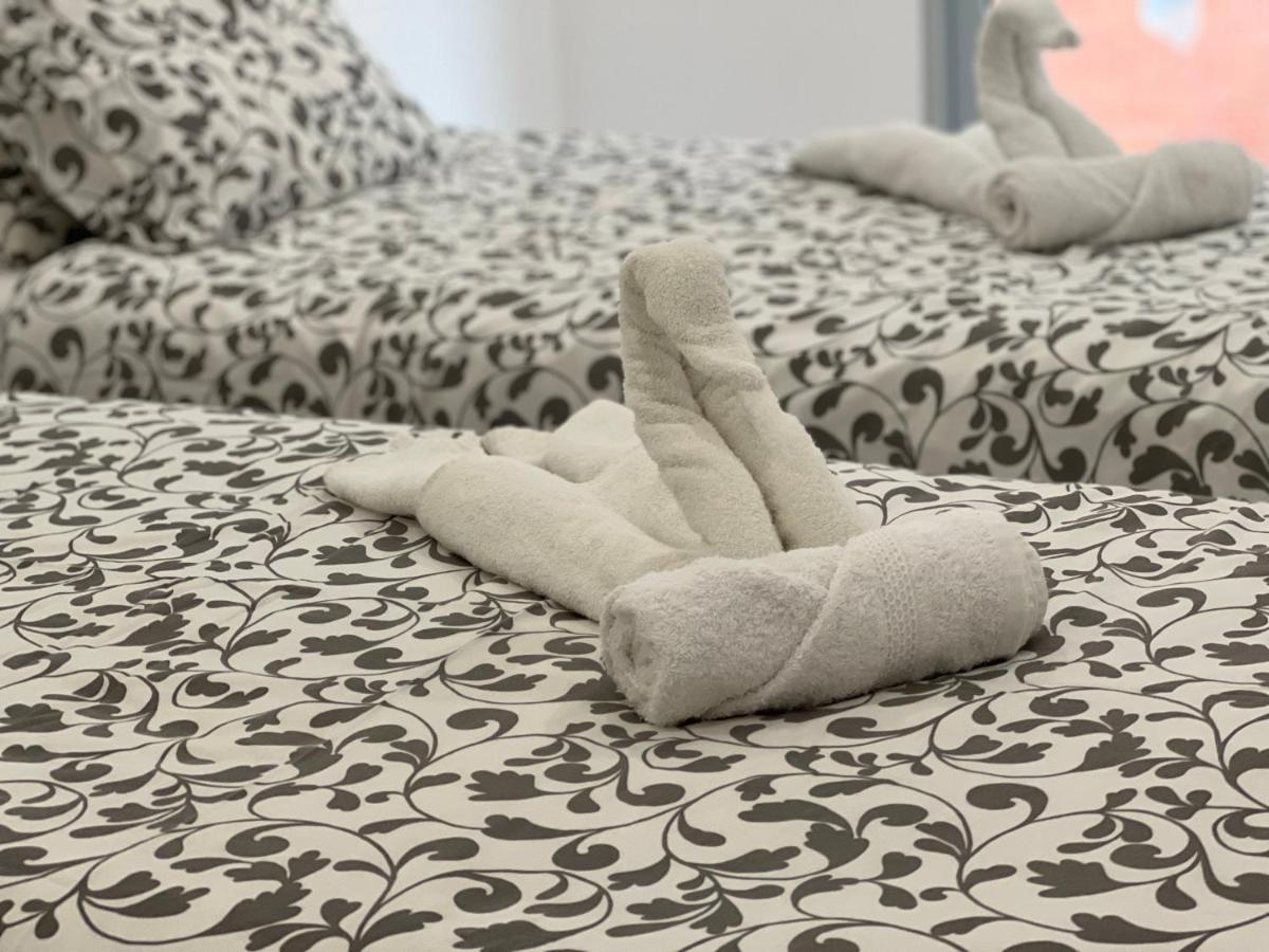 Apartamento Sunrise Chapaprieta ตอร์เรเวียคา ภายนอก รูปภาพ