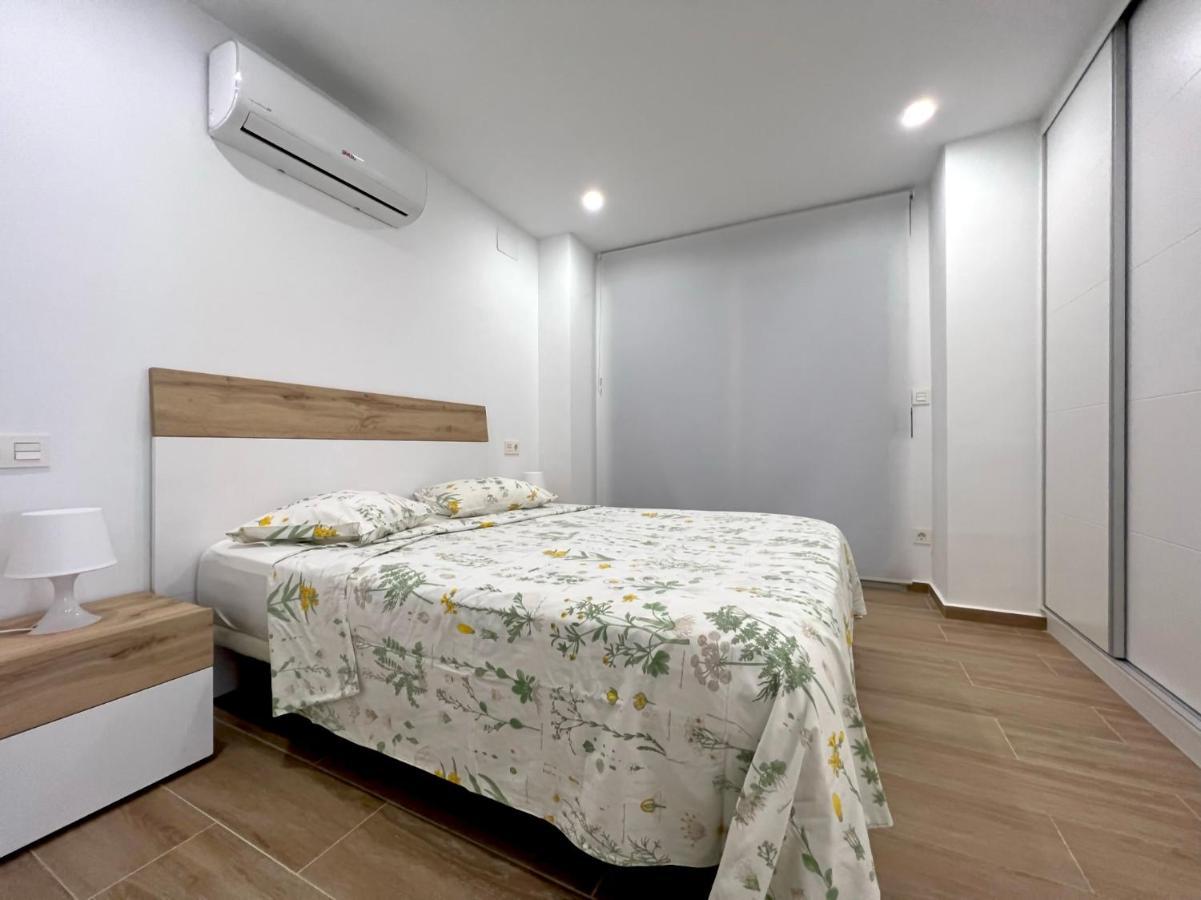Apartamento Sunrise Chapaprieta ตอร์เรเวียคา ภายนอก รูปภาพ