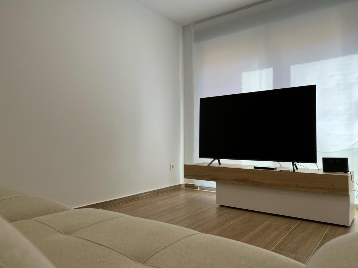 Apartamento Sunrise Chapaprieta ตอร์เรเวียคา ภายนอก รูปภาพ