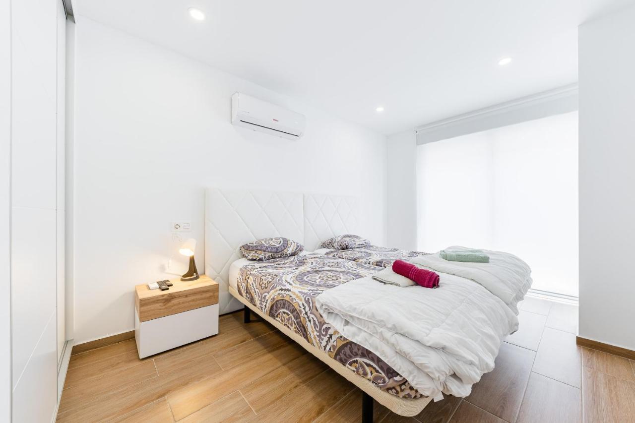 Apartamento Sunrise Chapaprieta ตอร์เรเวียคา ภายนอก รูปภาพ